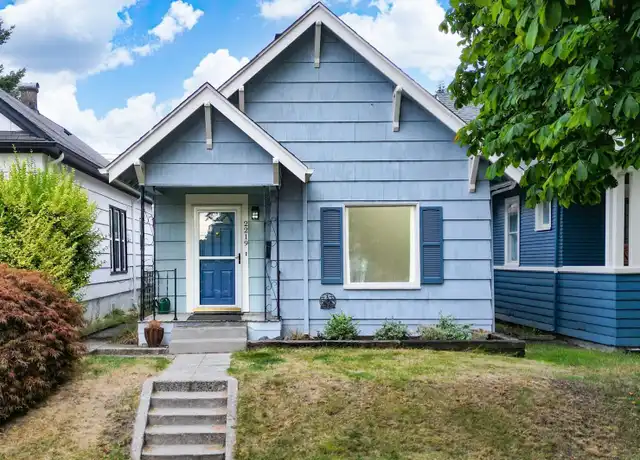 Property at 2219 Virginia Ave, Everett, WA, 98201, 2 beds, 1 bath, [object Object]