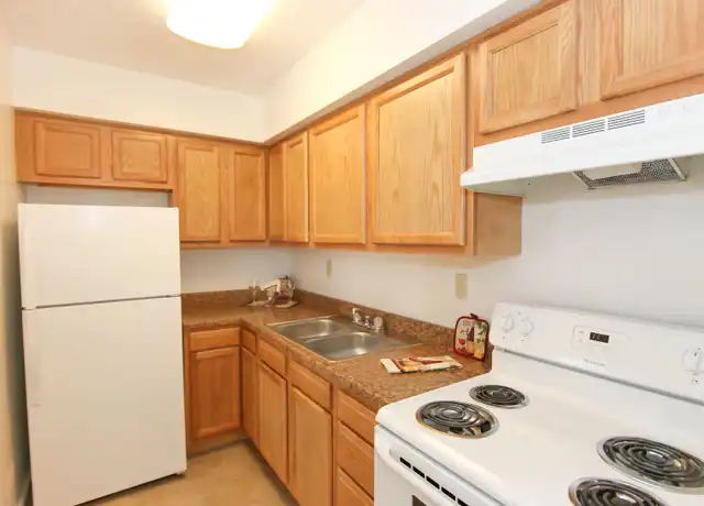 Property at 416 Hollow Creek Rd Unit 402-16, Lexington, KY, 40511, 1 bed, 1 bath, [object Object]