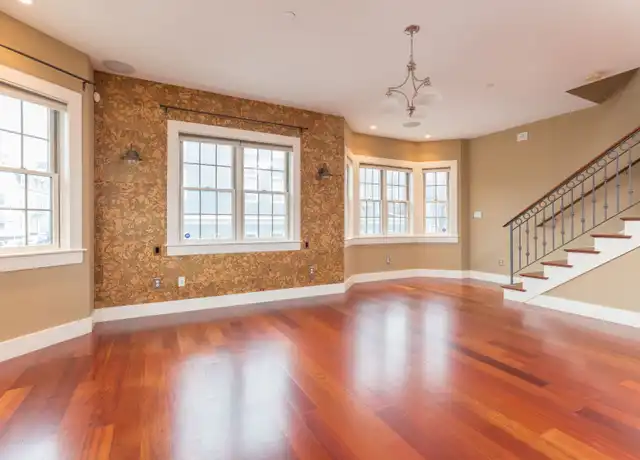 Property at 191 K St #4, South Boston, MA, 02127, 2 beds, 1.5 baths, [object Object]