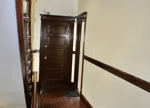 Property at 457 Franklin Ave Unit 3s, Hartford, CT, 06114, 4 beds, 1 bath, [object Object]