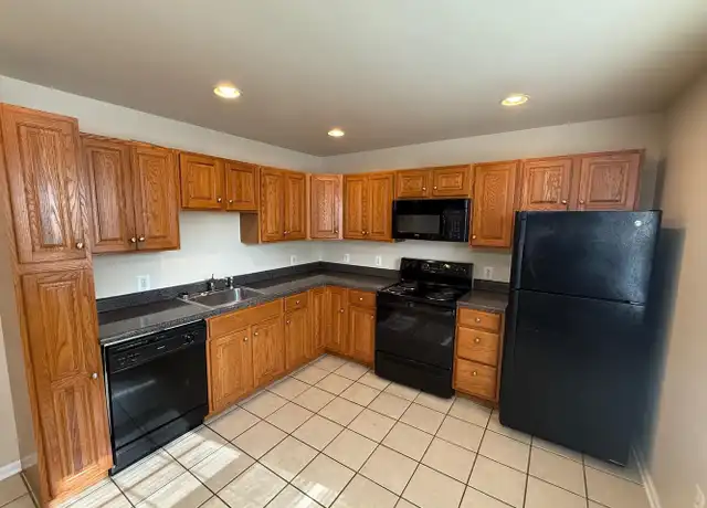 Property at 116 Hanover Rd, Reisterstown, MD, 21136, 2 beds, 2 baths, [object Object]