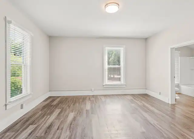 Property at 2522 Iowa St, Cedar Falls, IA, 50613, 3 beds, 1 bath, [object Object]