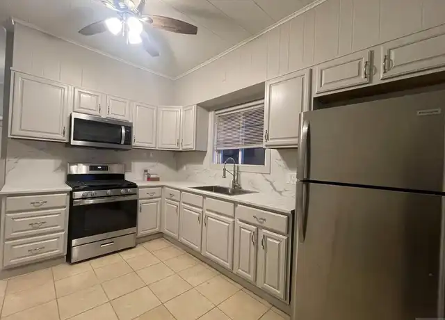 Property at 202 Van Buren St Unit 1st floor, Newark, NJ, 07105, 2 beds, 1 bath, [object Object]