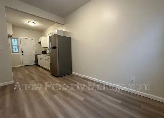 Property at 1522 D St Unit 1524, Lincoln, NE, 68502, 1 bed, 1 bath, [object Object]