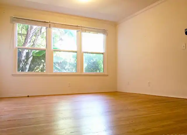 Property at 2001 Beachwood Dr Unit 07, Los Angeles, CA, 90068, 1 bed, 1 bath, [object Object]
