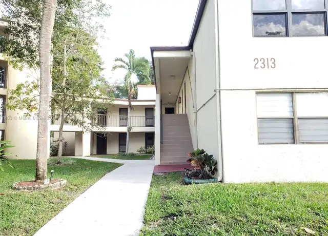 Property at 2313 S Cypress Bend Dr Unit 222B, Pompano Beach, FL, 33069, 2 beds, 2 baths, [object Object]