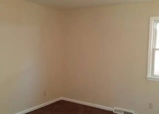 Property at 802 W Meadowview Rd, Greensboro, NC, 27406, 3 beds, 1.5 baths, [object Object]
