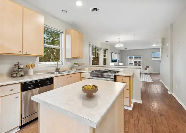 Property at Westview Heights Apartments - 18301 NW Chemeketa Ln, Portland, OR, 97229, 2-3 beds, 1-3.5 bath, [object Object]