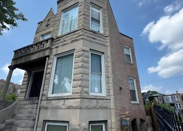 Property at 4218 W Van Buren St Unit 2, Chicago, IL, 60624, 4 beds, 1 bath, [object Object]