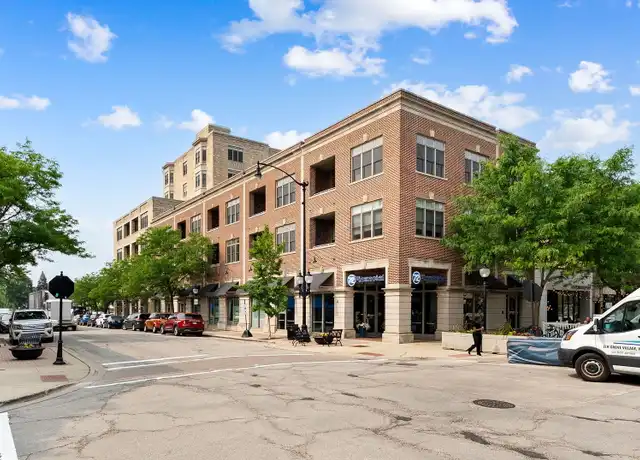 Property at 10 S Dunton Ave #311, Arlington Heights, IL, 60005, 1 bed, 1 bath, [object Object]