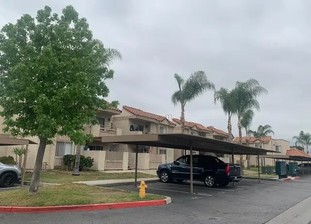 Photo of 850 S Vincent Ave, Azusa, CA 91702