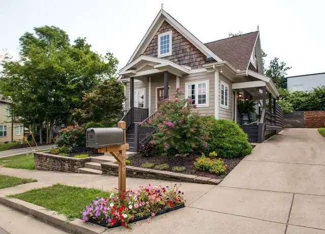 Property at 449 Patina Cir, Nashville, TN, 37209, 3 beds, 2 baths, [object Object]