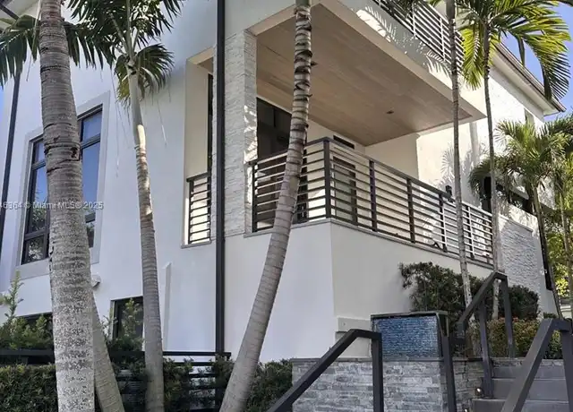 Property at 8231 NW 48th St, Miami, FL, 33166, 4 beds, 3.5 baths, [object Object]