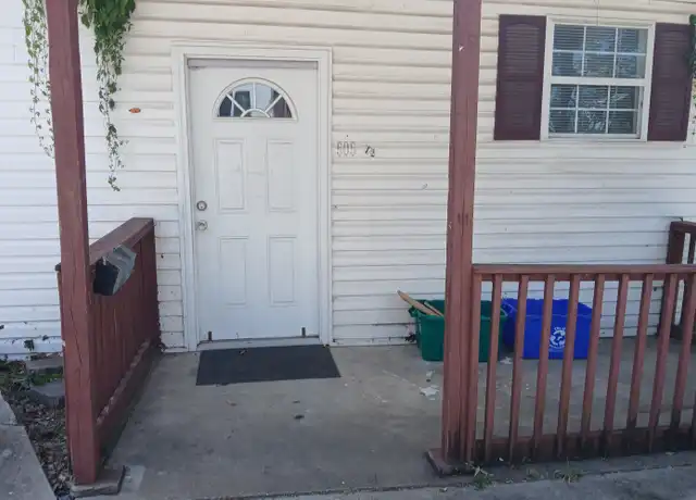 Property at 505 W Main St, Carbondale, IL, 62901, 2 beds, 1 bath, [object Object]