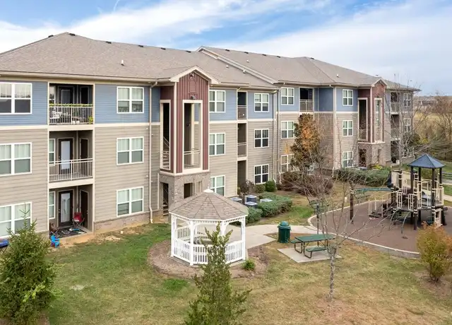 Property at 324 Towne Dr, Elizabethtown, KY, 42701, 1 bed, 1 bath, [object Object]