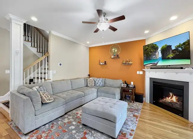 Property at 17 Garvey Rd Unit 17, Woburn, MA, 01801, 3 beds, 3.5 baths, [object Object]