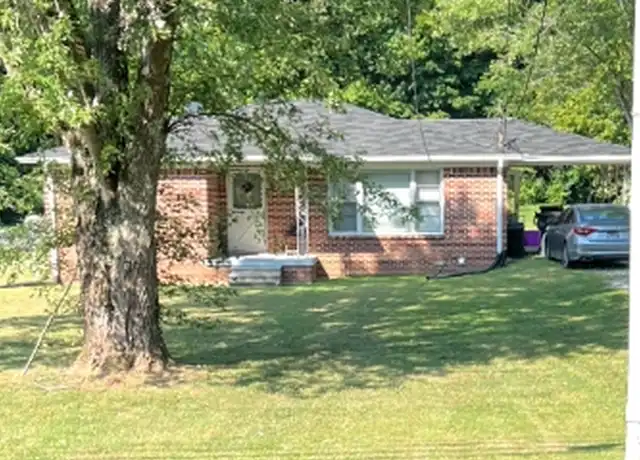 Property at 376 Main St S, Brush Creek, TN, 38547, 3 beds, 1 bath, [object Object]