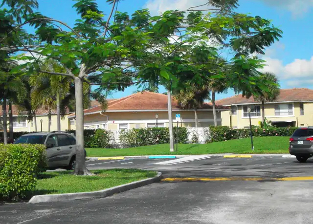 Property at 10080 Twin Lakes Dr Unit 10080, Coral Springs, FL, 33071, 2 beds, 2 baths, [object Object]