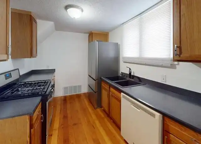Property at 900 N 9th St, Bismarck, ND, 58501, 1 bed, 1 bath, [object Object]