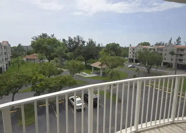 Property at 8260 SW 210th St #305, Cutler Bay, FL, 33189, 1 bed, 1 bath, [object Object]