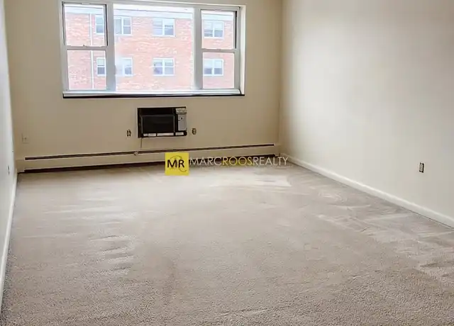 Property at 163 Lexington St Unit 21, Auburndale, MA, 02466, 2 beds, 1 bath, [object Object]