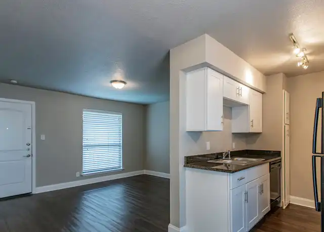 Property at 4322 Bull Creek Rd Unit 1427, Austin, TX, 78731, 1 bed, 1 bath, [object Object]