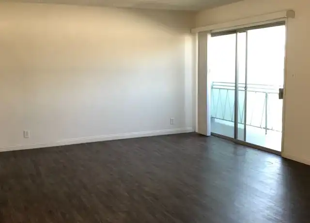 Property at 3772 Lockland Dr Unit 20, Los Angeles, CA, 90008, 2 beds, 2 baths, [object Object]