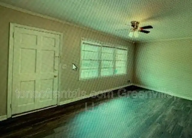 Property at 914 Cross Anchor Rd, Woodruff, SC, 29388, 2 beds, 1 bath, [object Object]