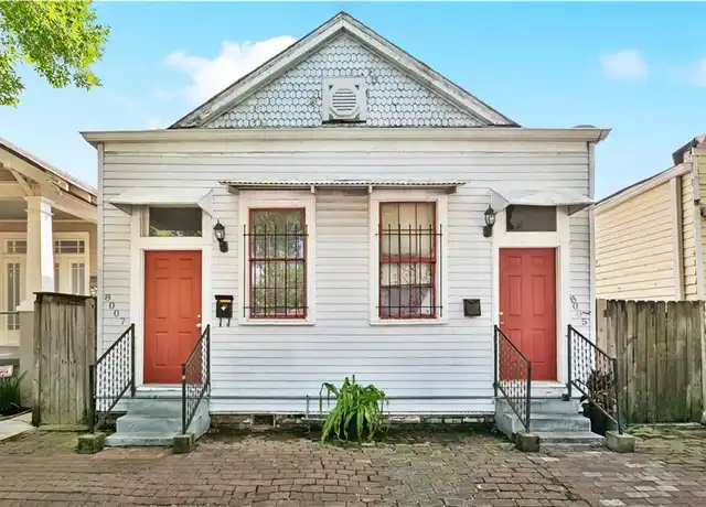 Property at 8007 Green St, New Orleans, LA, 70118, 2 beds, 1 bath, [object Object]