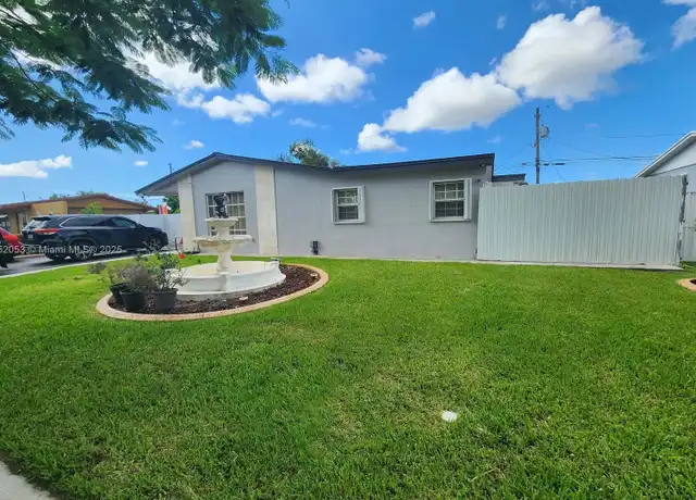 Property at 10500 SW 200th Ter Unit A, Cutler Bay, FL, 33189, 1 bed, 1 bath, [object Object]