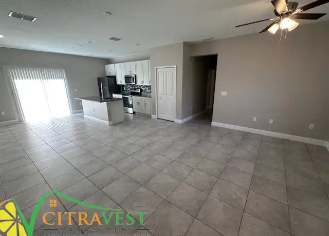Property at 8009 N Oxford Ter, Dunnellon, FL, 34433, 4 beds, 2 baths, [object Object]