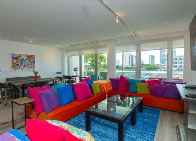 Property at 900 Bay Dr #224, Miami Beach, FL, 33141, 2 beds, 2 baths, [object Object]