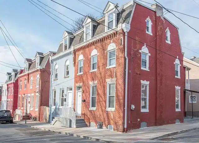 Property at 521 E Strawberry St, Lancaster, PA, 17602, 5 beds, 1 bath, [object Object]