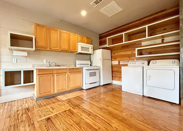 Property at 149 E State St Unit 5, Baton Rouge, LA, 70802, 1 bed, 1 bath, [object Object]