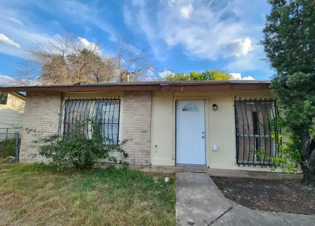 Property at 2510 Pollote St, San Antonio, TX, 78224, 3 beds, 1 bath, [object Object]