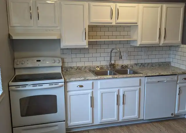 Property at 3207 Park Dr Unit 16, Flint, MI, 48507, 2 beds, 1 bath, [object Object]