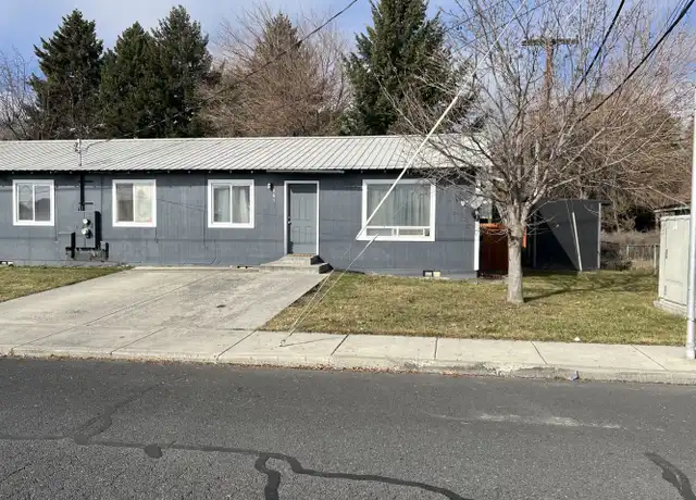Property at 861 C St SW, Ephrata, WA, 98823, 3 beds, 1 bath, [object Object]