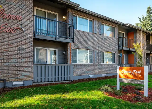 Property at Crown East Apartments - 915 NE 122nd Ave, Portland, OR, 97230, 1 bed, 1 bath, [object Object]