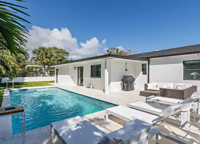 Property at 320 Linda Ln, West Palm Beach, FL, 33405, 3 beds, 2 baths, [object Object]