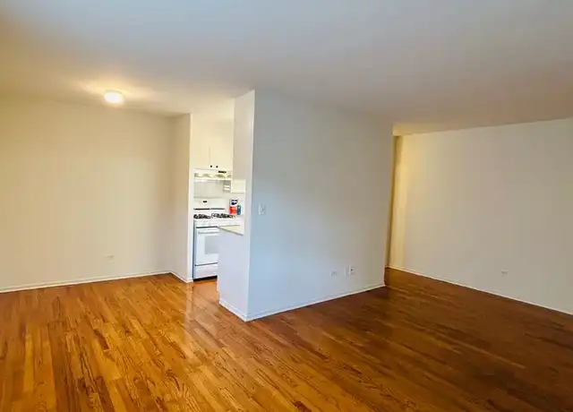 Property at 5747 N Winthrop Ave Unit 408, Chicago, IL, 60660, 1 bed, 1 bath, [object Object]