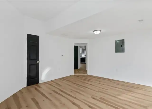 Property at 7711 Westmoreland Ave Unit 2, Pittsburgh, PA, 15218, 2 beds, 1 bath, [object Object]