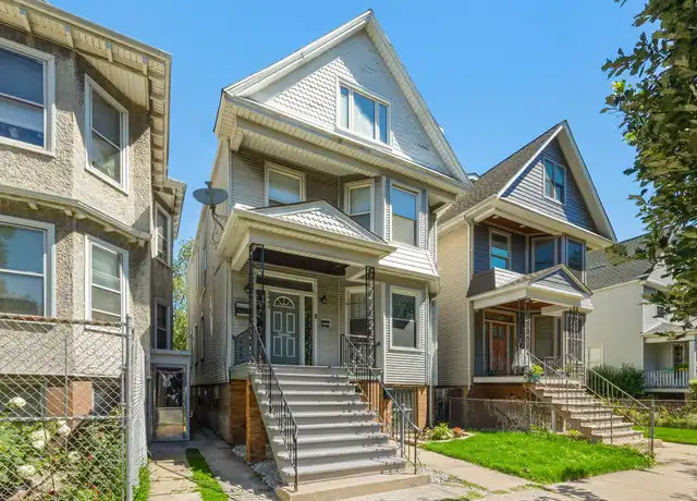 Property at 2444 W Gunnison St Unit 1, Chicago, IL, 60625, 2 beds, 1 bath, [object Object]