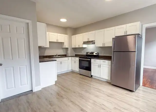 Property at 351 Franklin Ave Unit 2S, Hartford, CT, 06114, 2 beds, 1 bath, [object Object]
