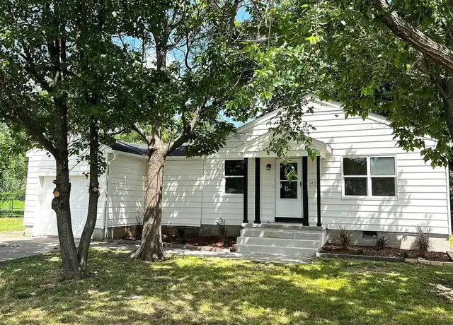 Property at 1424 S Penn Ave, Bartlesville, OK, 74003, 3 beds, 1 bath, [object Object]