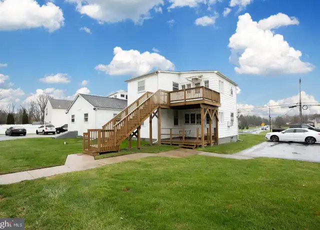 Property at 15 Level Rd Unit 4, Collegeville, PA, 19426, 2 beds, 1 bath, [object Object]