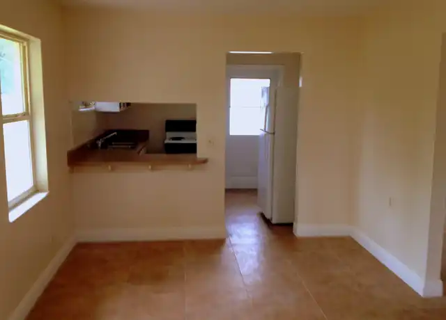 Property at 12327 Wyatt Ct, Dade City, FL, 33525, 2 beds, 1 bath, [object Object]