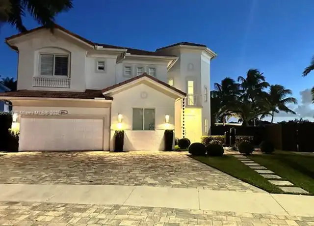 Property at 6801 NW 113th Ct, Doral, FL, 33178, 5 beds, 3 baths, [object Object]