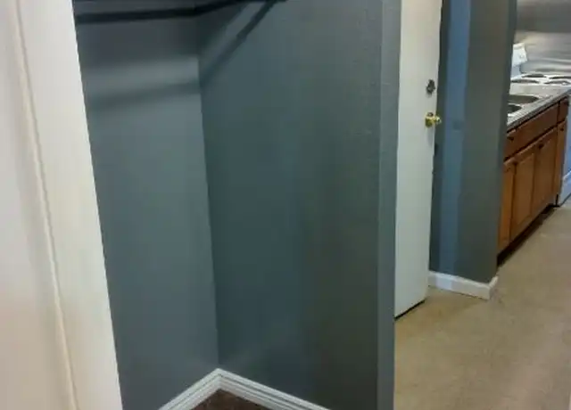 Property at 1600 Clinton St Unit 103, Aurora, CO, 80010, 1 bed, 1 bath, [object Object]