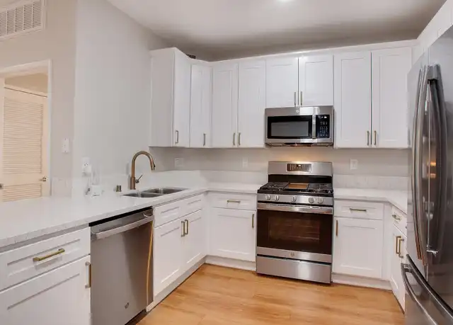 Property at Palazzo East Apartments - 348 Hauser Blvd, Los Angeles, CA, 90036, 1-3 bed, 1-3 bath, [object Object]