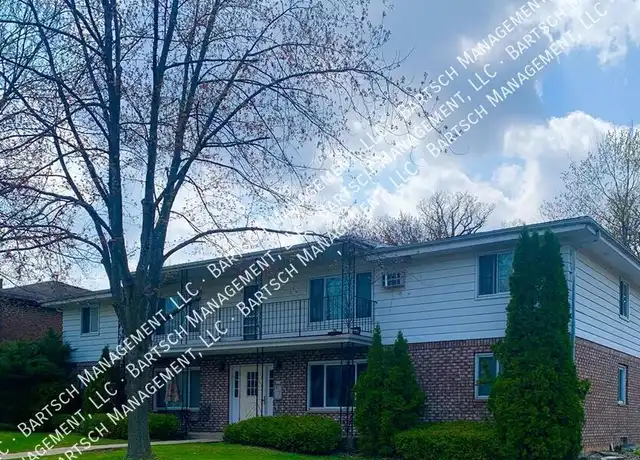 Property at 4315 N 104th St Unit 4, Milwaukee, WI, 53222, 2 beds, 1 bath, [object Object]